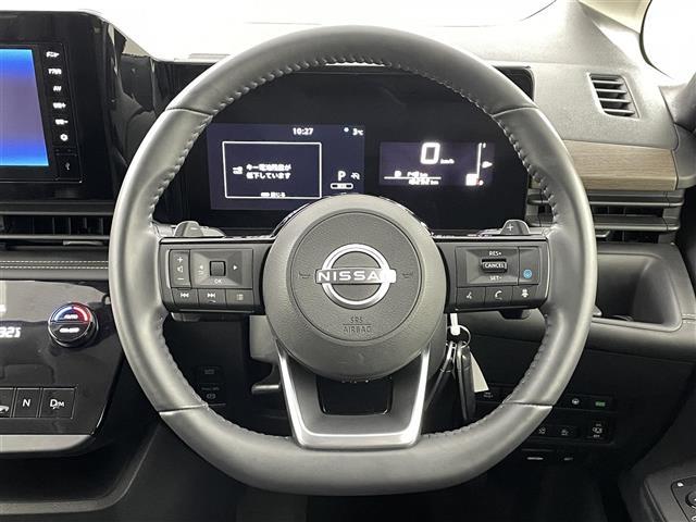 セレナ ハイウェイスターＶ　純正９インチディスプレイオーディオ　全方位カメラ　バックカメラ　プロパイロット　ブラインドスポットモニター　デジタルインナーミラー　両側電動スライドドア　純正前後ドライブレコーダー　ＬＥＤヘッドライト（28枚目）