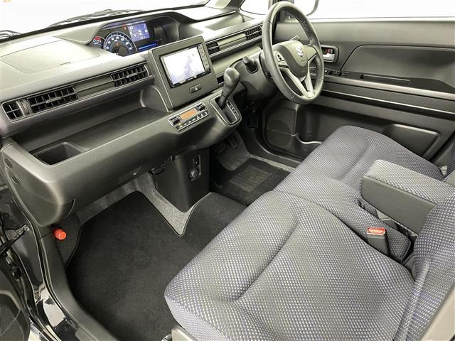 ワゴンＲ ハイブリッドＦＺ　純正ナビ　ＴＶ　Ｂｌｕｅｔｏｏｔｈ　バックカメラ　革巻きステアリング　ステアリングスイッチ　シートヒーター　プッシュスタート　スマートキー　純正フロアマット　ドアバイザー　電動格納ウィンカーミラー（18枚目）