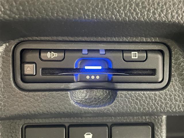 Ｎ－ＢＯＸカスタム Ｌ　コーディネートスタイル　ホンダセンシング　衝突軽減ブレーキ　車線逸脱警報装置　クルーズコントロール　純正ナビゲーション　バックカメラＢｌｕｅｔｏｏｔｈ　ＴＶ　前後ドライブレコーダー　両側パワースライドドア　シートヒーター（10枚目）