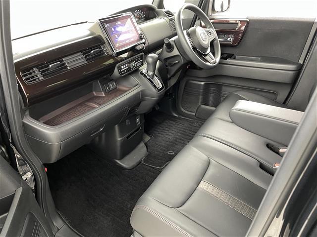Ｎ－ＢＯＸカスタム Ｌ　コーディネートスタイル　ホンダセンシング　衝突軽減ブレーキ　車線逸脱警報装置　クルーズコントロール　純正ナビゲーション　バックカメラＢｌｕｅｔｏｏｔｈ　ＴＶ　前後ドライブレコーダー　両側パワースライドドア　シートヒーター（22枚目）