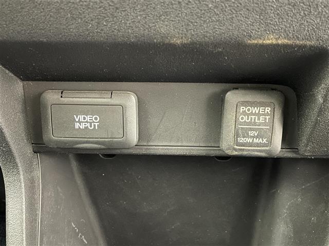 フリード フレックス　エアロ　純正ナビゲーション　フルセグＴＶ　バックカメラ　ＥＴＣ　ステアリングスイッチ　片側パワースライドドア　２列目左福祉仕様シート　リモコンキー　ＨＩＤライト　オートライト　純正フロアマット　ドアバイザー（34枚目）