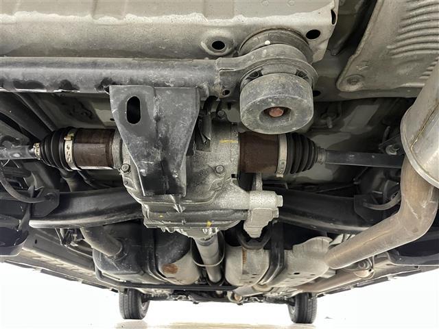 フリード フレックス　エアロ　純正ナビゲーション　フルセグＴＶ　バックカメラ　ＥＴＣ　ステアリングスイッチ　片側パワースライドドア　２列目左福祉仕様シート　リモコンキー　ＨＩＤライト　オートライト　純正フロアマット　ドアバイザー（43枚目）