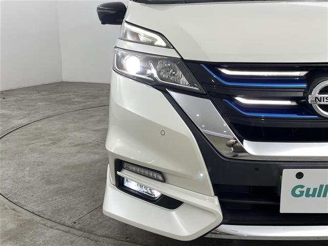 セレナ ｅ－パワー　ハイウェイスターＶ　セーフティパックＢ　純正９インチＳＤナビ　プロパイロット　全方位カメラ　バックカメラ　レーダークルーズコントロール　両側パワースライドドア　前席シートヒーター　前ドライブレコーダー　ＬＥＤヘッドライト（14枚目）