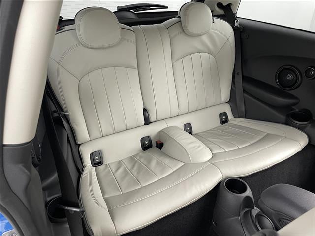 ������тm���C�P���̃K���o�[�����炱���ł��鍂������I���Q�O�Q�O�N�P���@�i���j���{�\����������������ׁi�������ÎԔ���s��̑�蔃����Ǝ҂�ΏۂƂ����u���Î����Ԕ���䐔�m���D�P�����v���j