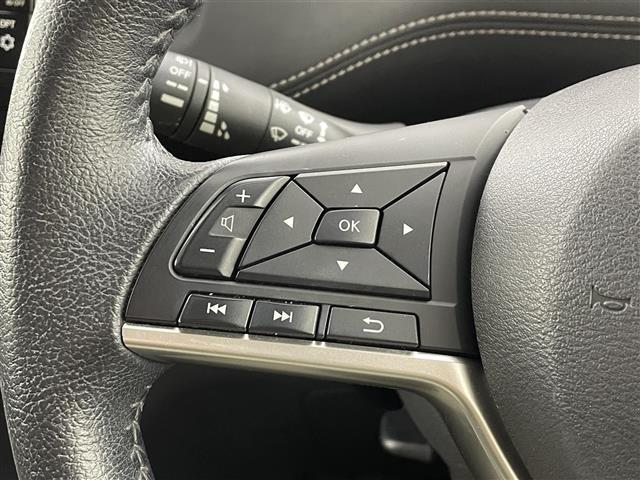 セレナ ハイウェイスター　Ｖセレクション　純正ＳＤナビ　全方位カメラ　バックカメラ　フルセグ　ＥＴＣ　前方ドライブレコーダー　両側パワースライドドア　フリップダウンモニター　クルーズコントロール　ＬＥＤヘッドライト　オートライト　フォグライト（5枚目）