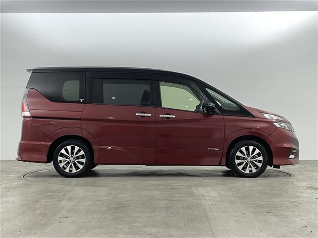 セレナ ハイウェイスターＶセレクションＩＩ　純正９インチナビ　アラウンドビューモニター　クルーズコントロール　ドライブレコーダー　アドバンストセーフティ　両側パワースライドドア　デュアルバックドア　ＬＥＤヘッドライト　フォグランプ（39枚目）