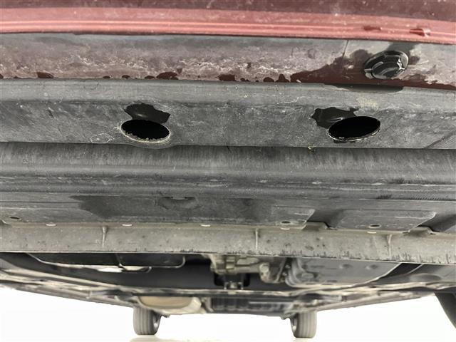 セレナ ハイウェイスターＶセレクションＩＩ　純正９インチナビ　アラウンドビューモニター　クルーズコントロール　ドライブレコーダー　アドバンストセーフティ　両側パワースライドドア　デュアルバックドア　ＬＥＤヘッドライト　フォグランプ（42枚目）