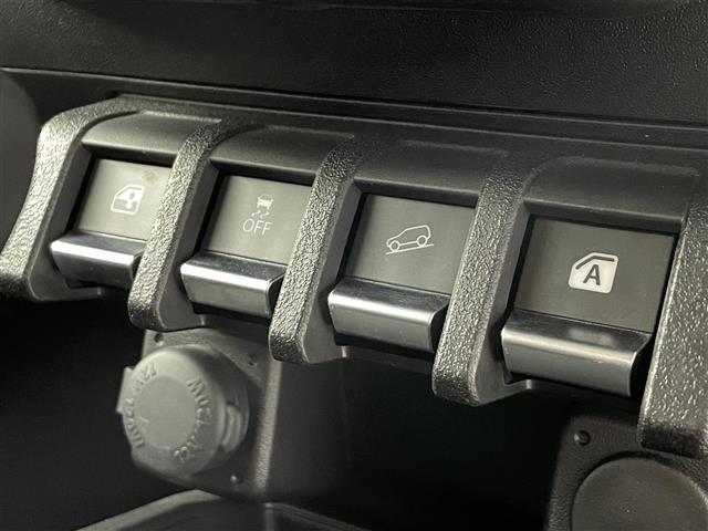 �K���X�R�[�e�B���O�A�i�r�Q�[�V�����A�d�s�b�ȂǁA���̑��̃p�[�c�̎��t�������ς���̂����k�������Ă���܂��I�I�N���}�̂��Ɖ��ł����C�����������I