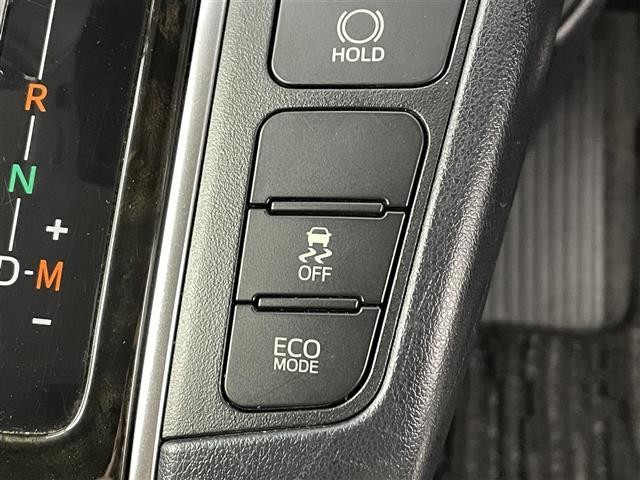 アルファード ２．５Ｓ　Ａパッケージ　社外１０インチナビ　フリップダウンモニター　バックカメラ　ＥＴＣ　レーダークルーズコントロール　両側パワースライドドア　ハーフレザーシート　オットマン　ＬＥＤヘッドライト　フォグランプ（8枚目）