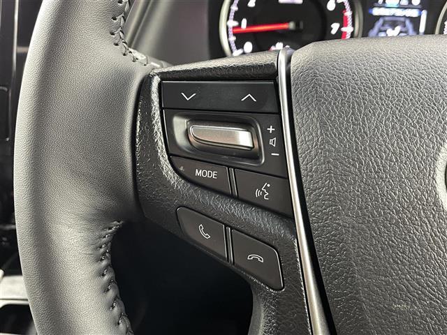 アルファード ２．５Ｓ　Ａパッケージ　社外１０インチナビ　フリップダウンモニター　バックカメラ　ＥＴＣ　レーダークルーズコントロール　両側パワースライドドア　ハーフレザーシート　オットマン　ＬＥＤヘッドライト　フォグランプ（10枚目）