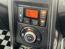 エクスプレイ　純正ナビ（ワンセグＴＶ／ＣＤ／ＳＤ／ＵＳＢ／ＦＭ／ＡＭ）　オープンカー　横滑り防止装置　ｅｃｏＩＤＬＥモード　シートヒーター　オートエアコン　ＭＴモード付ＡＴ　プッシュスタート　スマートキー　ＬＥＤ（31枚目）