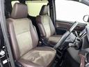 Ｇｉ　プレミアムパッケージ　トヨタセーフティセンス　純正ナビ　フルセグＴＶ／ＳＤ／ＣＤ／ＢＴ／ＦＭ／ＡＭ　ＥＴＣ　フリップダウン　両側パワースライドドア　ハーフレザー　シートヒーター　エアシート　オートライト　積込みサマータイヤ（11枚目）
