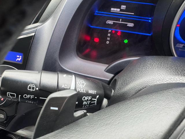ＣＲ－Ｚ α　セキュリティ　ＡＵＴＯエアコン　Ｓキー　アイドリングストップ機能　ワンセグ　リモコンキー　メモリーナビ　Ｂカメラ　ＥＴＣ搭載　ナビＴＶ　パワステ　パワーウィンドウ　運転席エアバッグ　横滑防止装置（17枚目）