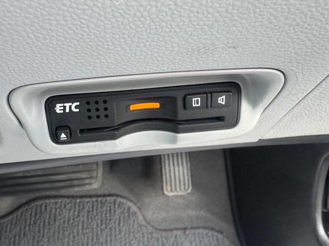 ＣＲ－Ｚ α　セキュリティ　ＡＵＴＯエアコン　Ｓキー　アイドリングストップ機能　ワンセグ　リモコンキー　メモリーナビ　Ｂカメラ　ＥＴＣ搭載　ナビＴＶ　パワステ　パワーウィンドウ　運転席エアバッグ　横滑防止装置（39枚目）