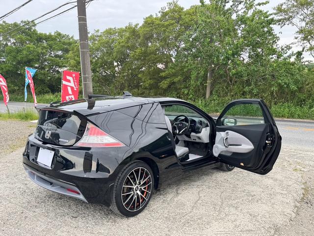 ＣＲ－Ｚ α　セキュリティ　ＡＵＴＯエアコン　Ｓキー　アイドリングストップ機能　ワンセグ　リモコンキー　メモリーナビ　Ｂカメラ　ＥＴＣ搭載　ナビＴＶ　パワステ　パワーウィンドウ　運転席エアバッグ　横滑防止装置（68枚目）
