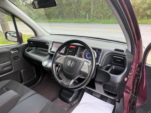 ライフ ディーバ ダブルエアバッグ ワンセグTV スマートキーシステム AAC 安全ボディ Bカメ エアバック キーレス ベンチ パワーウインドウ パワーステアリング ABS メモリーナビ TV&ナビ(9枚目)