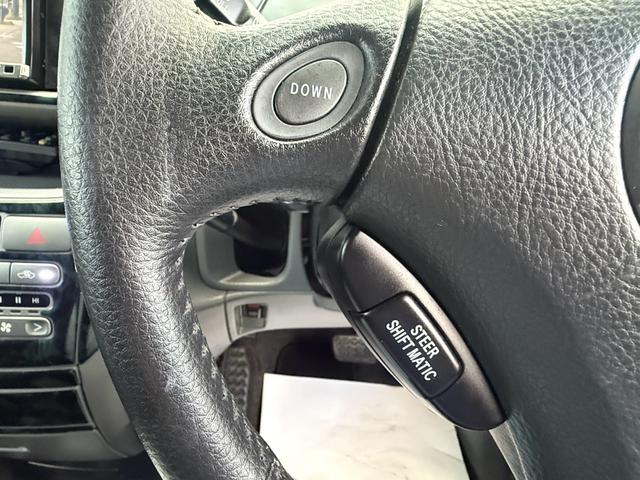 ヴォクシー Ｚ　エアコン　フルフラットシート　ＡＢＳ　キーレス　パワステ　３列シート　ＥＴＣ　ウォークスルー　パワーウィンドー　衝突安全ボディ　運転席エアバッグ　電格ミラー　Ｂカメラ　ＴＶ・ナビ　Ｗエアコン（12枚目）