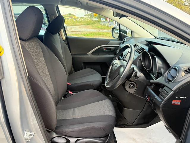 プレマシー ２０ＣＳ　ナビ　テレビ　バックカメラ　ＥＴＣ　コナセンター（8枚目）