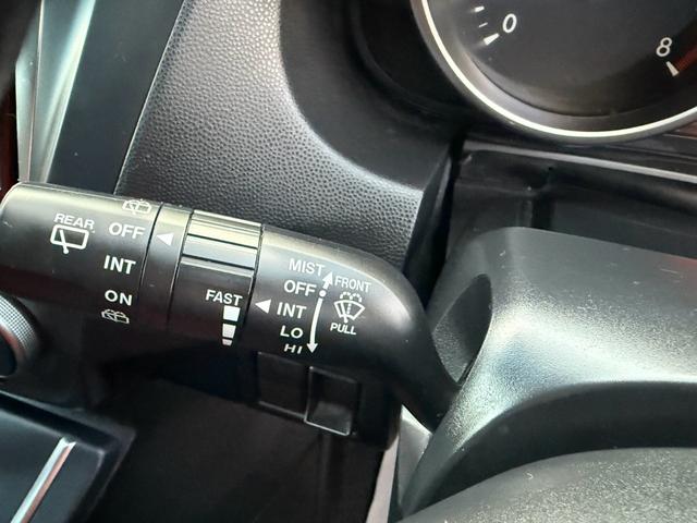 プレマシー ２０ＣＳ　ナビ　テレビ　バックカメラ　ＥＴＣ　コナセンター（16枚目）