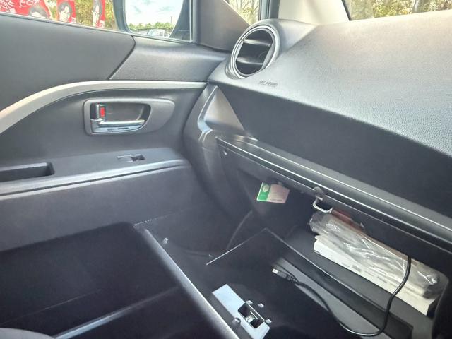 プレマシー ２０ＣＳ　ナビ　テレビ　バックカメラ　ＥＴＣ　コナセンター（28枚目）