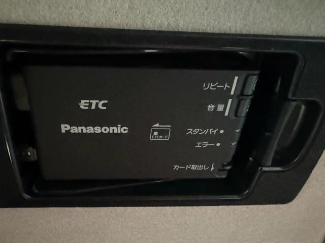 プレマシー ２０ＣＳ　ナビ　テレビ　バックカメラ　ＥＴＣ　コナセンター（35枚目）