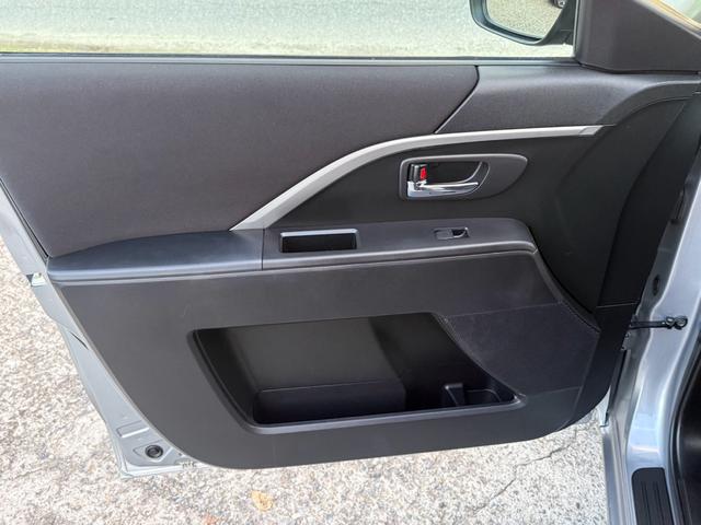 プレマシー ２０ＣＳ　ナビ　テレビ　バックカメラ　ＥＴＣ　コナセンター（38枚目）