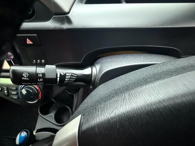 アクア Ｇ　アクア　Ｇモデ？スタエアロ＋ＡＷ　格納ミラー　スマートキー純正ナビ＋テレビ　バックカメラ　プッシュスタート　オートエアコン　デュアルエアバック　ＥＴＣ（15枚目）