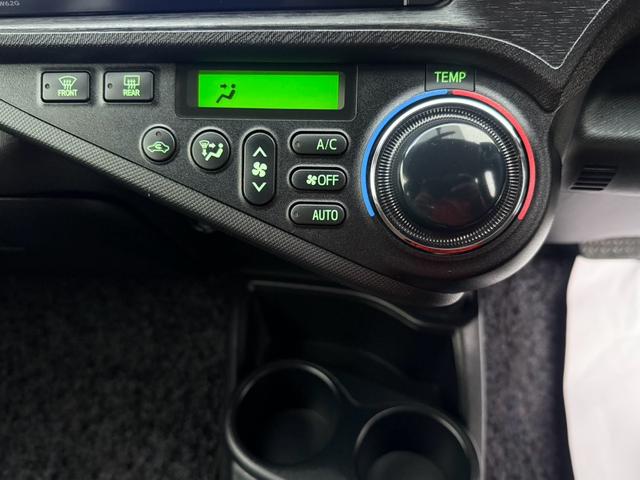 アクア Ｇ　アクア　Ｇモデ？スタエアロ＋ＡＷ　格納ミラー　スマートキー純正ナビ＋テレビ　バックカメラ　プッシュスタート　オートエアコン　デュアルエアバック　ＥＴＣ（26枚目）