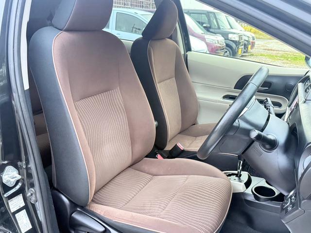 アクア Ｇ　アクア　Ｇモデ？スタエアロ＋ＡＷ　格納ミラー　スマートキー純正ナビ＋テレビ　バックカメラ　プッシュスタート　オートエアコン　デュアルエアバック　ＥＴＣ（44枚目）