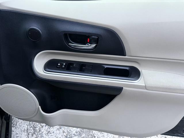 アクア Ｇ　アクア　Ｇモデ？スタエアロ＋ＡＷ　格納ミラー　スマートキー純正ナビ＋テレビ　バックカメラ　プッシュスタート　オートエアコン　デュアルエアバック　ＥＴＣ（53枚目）