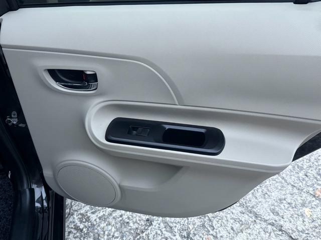 アクア Ｇ　アクア　Ｇモデ？スタエアロ＋ＡＷ　格納ミラー　スマートキー純正ナビ＋テレビ　バックカメラ　プッシュスタート　オートエアコン　デュアルエアバック　ＥＴＣ（54枚目）