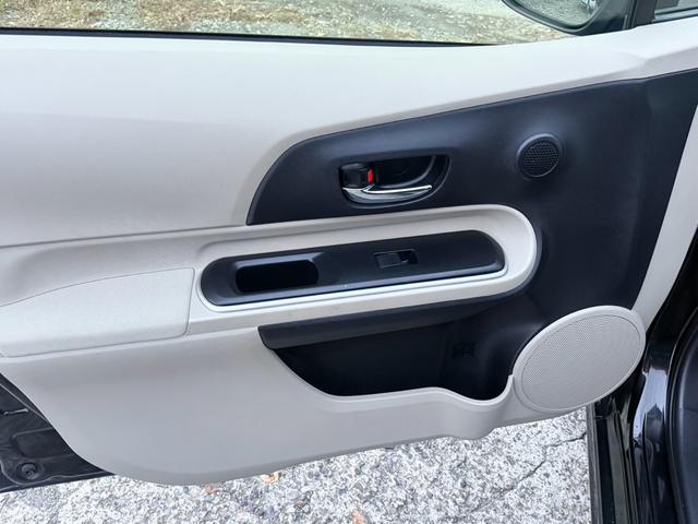 アクア Ｇ　アクア　Ｇモデ？スタエアロ＋ＡＷ　格納ミラー　スマートキー純正ナビ＋テレビ　バックカメラ　プッシュスタート　オートエアコン　デュアルエアバック　ＥＴＣ（56枚目）