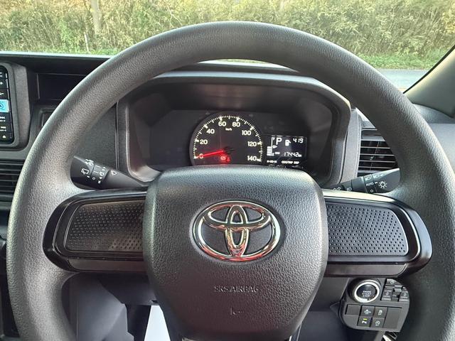 ピクシスバン 　ナビ　テレビ　バックカメラ　ＥＴＣ　コーナーセンサー　両側パワースライドドア　ドライブレコーダー　スマートキー　フォグランプ（11枚目）