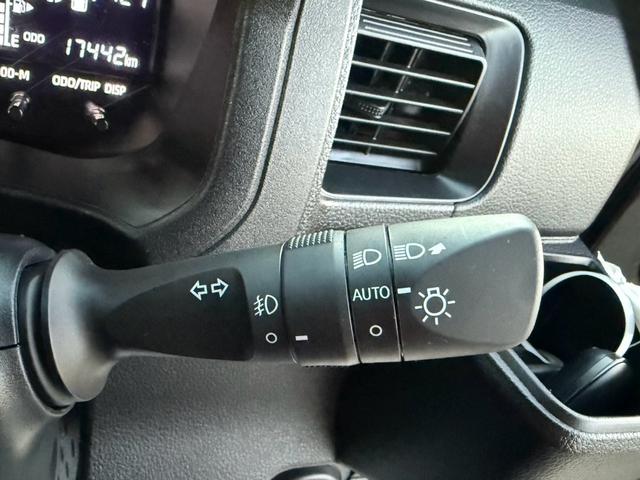 ピクシスバン 　ナビ　テレビ　バックカメラ　ＥＴＣ　コーナーセンサー　両側パワースライドドア　ドライブレコーダー　スマートキー　フォグランプ（12枚目）