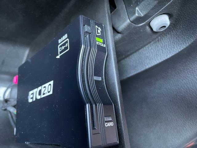 ジープ・ラングラーアンリミテッド サハラ　ワンオーナー　ＡｐｐｌｅＣａｒＰｌａｙ　ナビ　フルセグＴＶ　フロント・サイド・バックカメラ　アダプティブクルーズ　ブラインドスポット　ＬＥＤヘッドライト　オートライト　ＥＴＣ　パークセンサー　ＤＡＣ（22枚目）