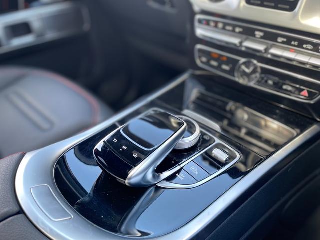 Ｇクラス Ｇ３５０ｄ　ＡＭＧライン　ラグジュアリーＰＫＧ　アダプティブダンピングシステム　サンルーフ　ブルメスター　ＡＣＣ　ナビ　フルセグＴＶ　全方位カメラ　パークトロニック　レーンキープアシスト　ブラインドスポット　黒レザーシート（25枚目）