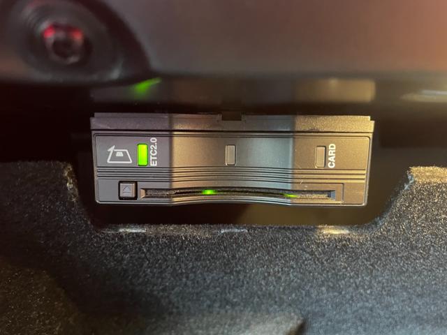 Ｇクラス Ｇ３５０ｄ　ＡＭＧライン　ラグジュアリーＰＫＧ　アダプティブダンピングシステム　サンルーフ　ブルメスター　ＡＣＣ　ナビ　フルセグＴＶ　全方位カメラ　パークトロニック　レーンキープアシスト　ブラインドスポット　黒レザーシート（27枚目）