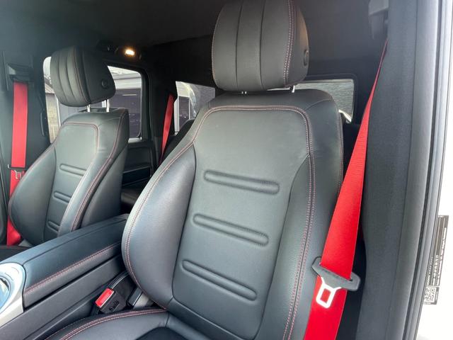 Ｇクラス Ｇ３５０ｄ　ＡＭＧライン　ラグジュアリーＰＫＧ　アダプティブダンピングシステム　サンルーフ　ブルメスター　ＡＣＣ　ナビ　フルセグＴＶ　全方位カメラ　パークトロニック　レーンキープアシスト　ブラインドスポット　黒レザーシート（33枚目）