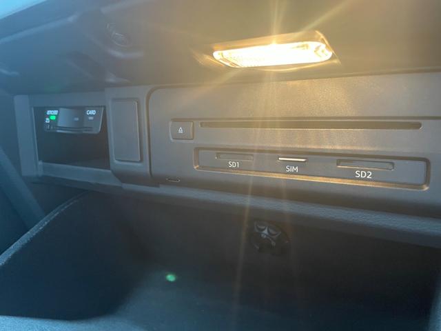 Ｑ５ ４０ＴＤＩクワトロ　スポーツ　マトリクスＬＥＤ　バーチャルコックピット　ＡＣＣ　アンビエントライト　Ａｕｄｉプレセンス・サイドアシスト・レーンアシスト　Ｓライン　ハーフレザー　　シートヒーター　パワーシート　ナビ　フルセグ　全方位（23枚目）