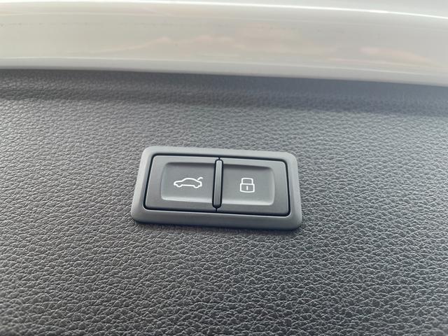 Ｑ５ ４０ＴＤＩクワトロ　スポーツ　マトリクスＬＥＤ　バーチャルコックピット　ＡＣＣ　アンビエントライト　Ａｕｄｉプレセンス・サイドアシスト・レーンアシスト　Ｓライン　ハーフレザー　　シートヒーター　パワーシート　ナビ　フルセグ　全方位（25枚目）