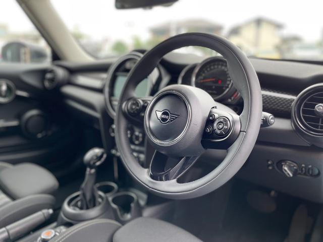 ＭＩＮＩ クーパーＳＤ　ワンオーナー　コンフォートアクセス　インテリジェントセーフティ　アクティブクルーズコントロール　パークディスタンス　コントロール　ＬＥＤヘッドライト　オートライト　ナビ　　バックカメラ　ミラーＥＴＣ（4枚目）