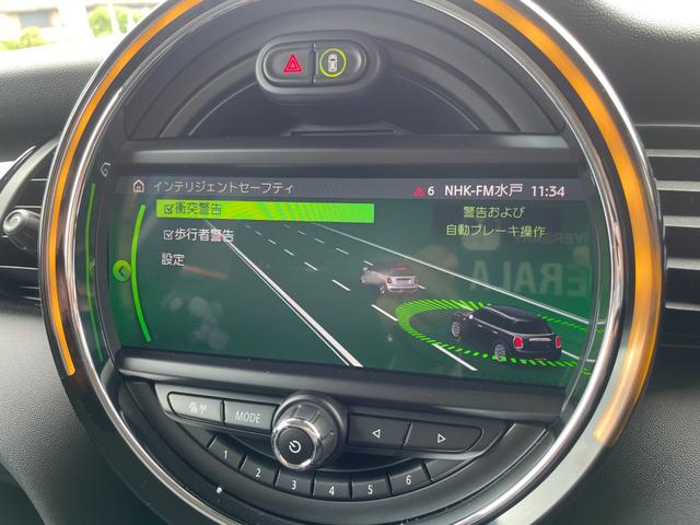 ＭＩＮＩ クーパー　コンフォートアクセス　インテリジェントＳ　ナビ　バックカメラ　ＥＴＣ　ＬＥＤヘッドライト　オートライト　パークディスタンスコントロール　ドライブレコーダー（15枚目）