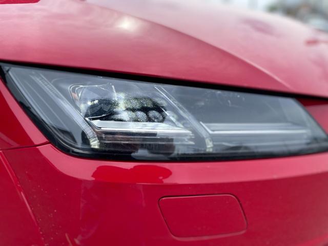 ＴＴクーペ ２．０ＴＦＳＩ　クワトロ　Ｓラインパッケージ　ＬＥＤヘッドライト　ハーフレザーシート　パワーシート　オートライト　アドバンストキー　パーキングエイド　バーチャルコックピット　ナビ　フルセグＴＶ　バックカメラ　ＥＴＣ（23枚目）
