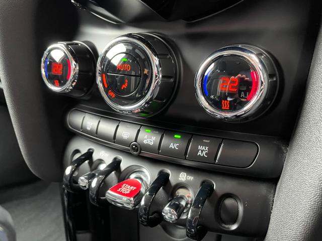 ＭＩＮＩ クーパーＳ　ワンオーナー　コンフォートアクセス　ＬＥＤヘッドライト　パークディスタンス　ナビ　バックカメラ　オートライト　ドライブレコーダー　ＥＴＣ（13枚目）