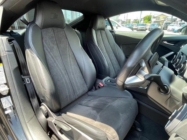 ＴＴクーペ １．８ＴＦＳＩ　Ｓラインパッケージ　マトリクスＬＥＤヘッドライト　バーチャルコックピット　ナビ　フルセグＴＶ　バックカメラ　ＥＴＣ　パーキングエイド　アドバンストキー　クルーズコントロール　ハーフレザー（5枚目）