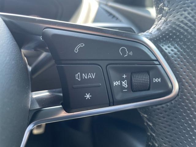 ＴＴクーペ １．８ＴＦＳＩ　Ｓラインパッケージ　マトリクスＬＥＤヘッドライト　バーチャルコックピット　ナビ　フルセグＴＶ　バックカメラ　ＥＴＣ　パーキングエイド　アドバンストキー　クルーズコントロール　ハーフレザー（15枚目）