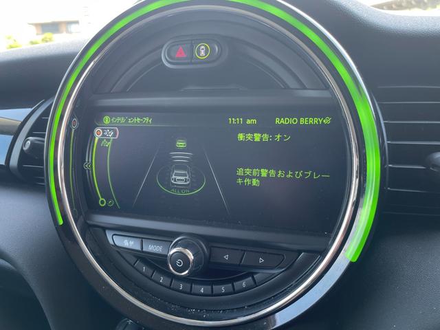 ＭＩＮＩ クーパーＳＤ　ヘッドアップディスプレイ　社外テール　ナビ　バックカメラ　ＥＴＣ　パークディスタンス　コンフォートアクセス　インテリジェントセーフティ　ハーフレザー　シートヒーター　アクティブクルーズ　ドラレコ前後（16枚目）
