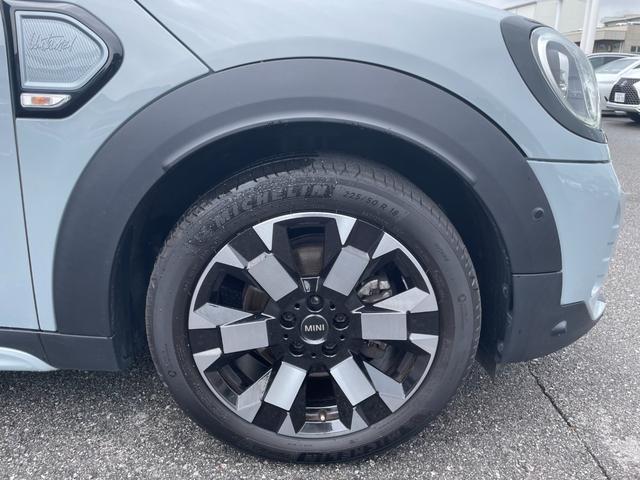 ＭＩＮＩ クーパーＤ　クロスオーバー　アンテイムドエディション　ワンオーナー　社外ＴＶチューナー　社外ＤＶＤプレイヤー　社外後部モニター　レザーシート　パワーシート　シートヒーター　ＡｐｐｌｅＣａｒＰｌａｙ（33枚目）