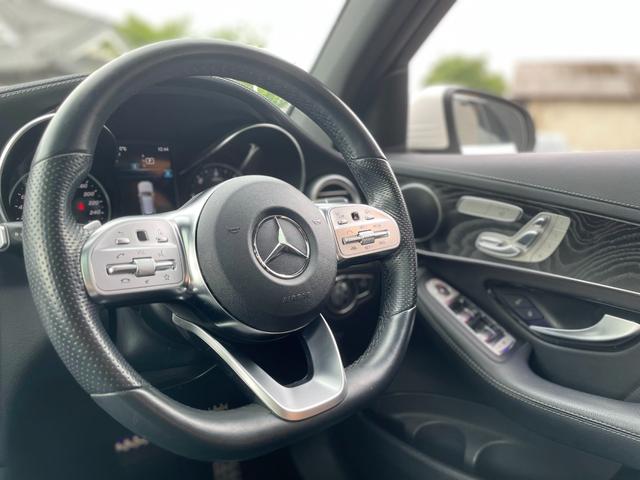 ＧＬＣ ＧＬＣ２２０ｄ　４マチック　ＡＭＧライン　スライディングサンルーフ　エアサス　ワイヤレスチャージ　キーレスゴー　ＡＣＣ　ナビ　全方位カメラ　フルセグＴＶ　ハーフレザー　パワーシート　全席シートヒーター　パワーテールゲート　ＬＥＤヘッドライト（9枚目）