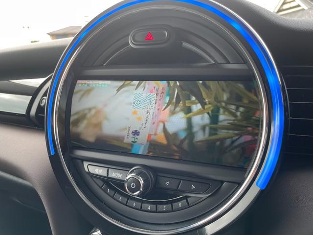 ＭＩＮＩ クーパーＳ　濃茶ハーフレザー　シートヒーター　ナビ　社外地デジチューナー　バックカメラ　オートライト　ＬＥＤヘッドライト　ドライブレコーダー（11枚目）